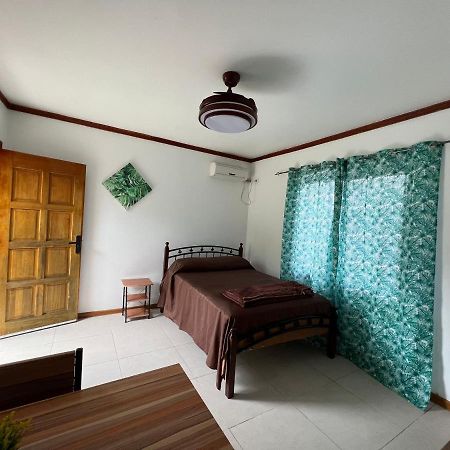 Pasifika Guesthouse ナンディ エクステリア 写真