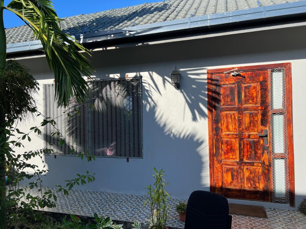 Pasifika Guesthouse ナンディ エクステリア 写真